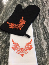 Load image into Gallery viewer, Harley Davidson Motorcycle towel with hot pad or oven mitt
